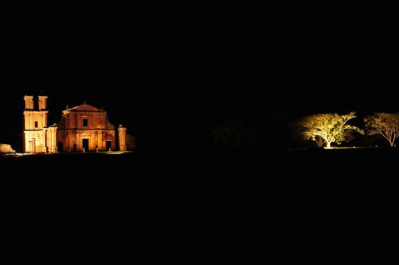 Show noturno de luzes e sons em São Miguel das Missões, no Rio Grande do Sul